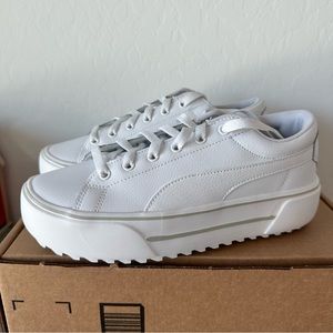 Women’s Puma KAIA Platform Sneakers 8.5